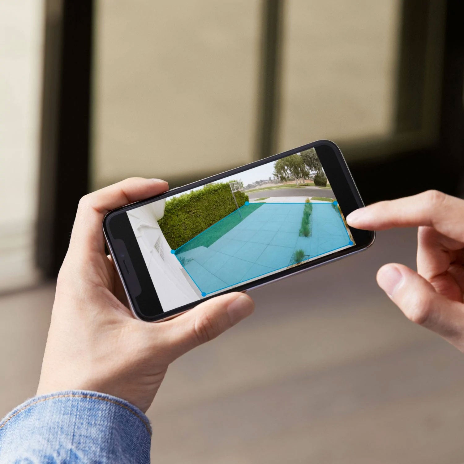 Spotlight Cam Plus (السلكية)
