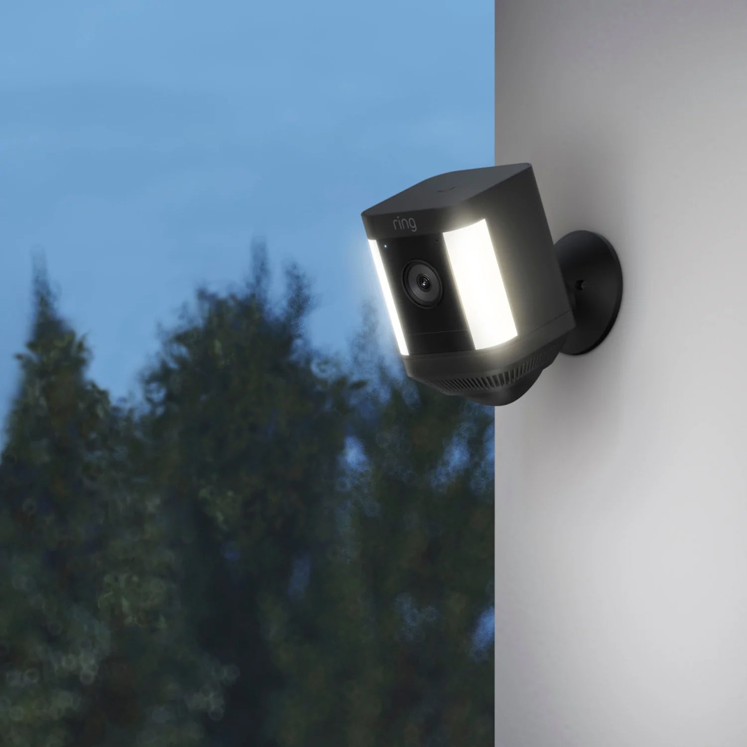 كاميرا Spotlight Cam Plus Battery